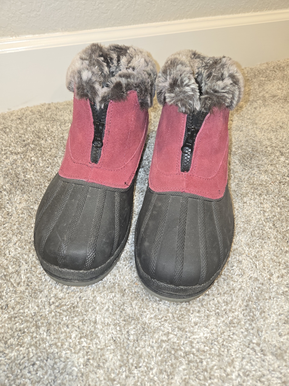 Propet Women's Burgundy and Black Faux-Fur Winter Ankle Boots 9.5